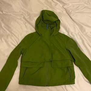 Lululemon 50% off retail price! Always Effortless Jacket in Green Foliage Size 2